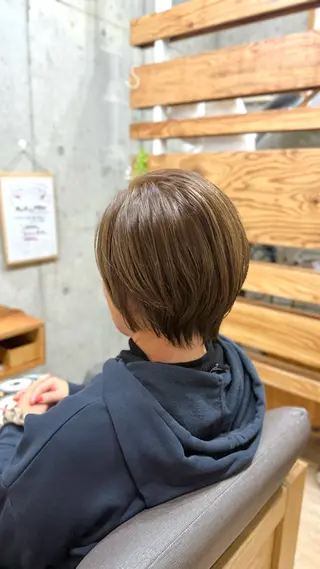 ショート カラー ViaLa Hair 🌈すずきたくむ✂︎のヘアスタイル