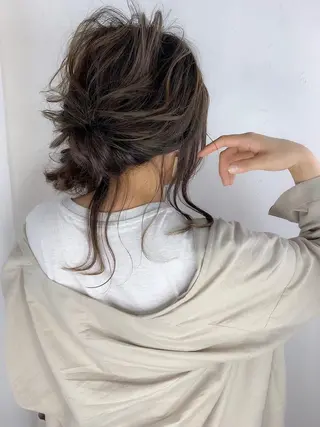ミディアム カラー ヘアアレンジ Luxbe hakataのヘアスタイル