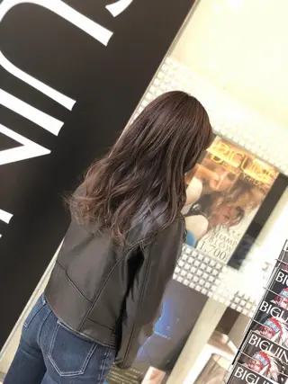ロング フラミューム アカデミーのヘアスタイル