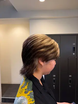 ショート カラー 中川 蓮のヘアスタイル