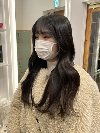 ロング YUYU🦕 /エクステ/艶カラーのヘアスタイル