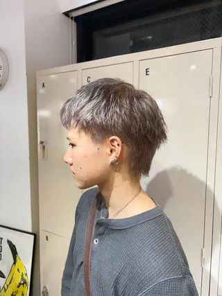ショート メンズ 🧤高明度ハイトーン 🧤莉音のヘアスタイル