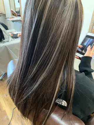 ロング カラー GLITTER笠原店 グリッターカサハラのヘアスタイル