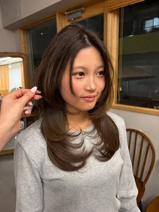 カラー 🌙ヘーゼルベージュ レイヤーカット🌙のヘアスタイル