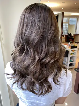セミロング カラー 杉崎 秀弥のヘアスタイル