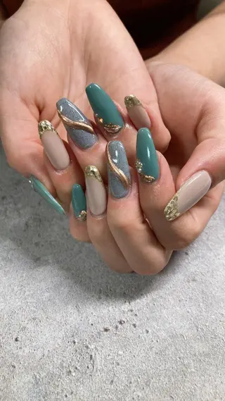 ネイル Agu. Nail tomoのネイルデザイン