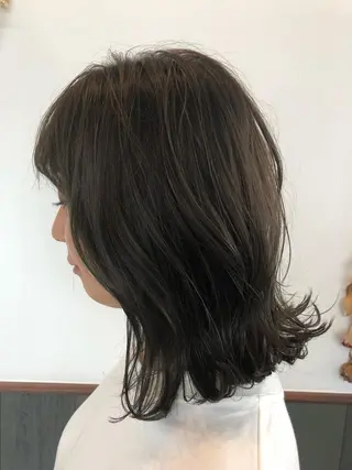 ミディアム カラー 樋口 祐次郎のヘアスタイル