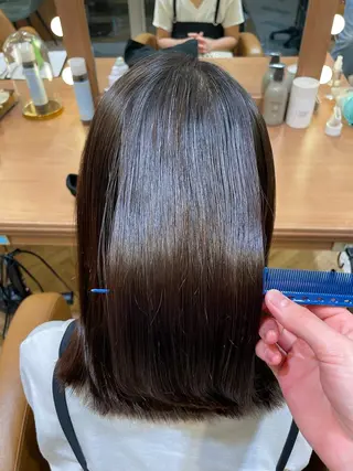 ミディアム 💖ボブ/縮毛矯正 顔周りレイヤー/ユイのヘアスタイル