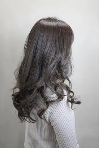 セミロング カラー 【透明感、艶髪】西村 有司のヘアスタイル
