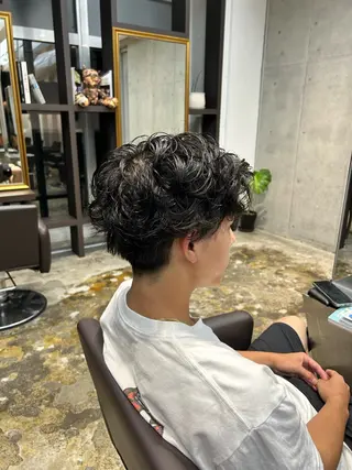 パーマ guzzle原宿 佐野将貴のヘアスタイル