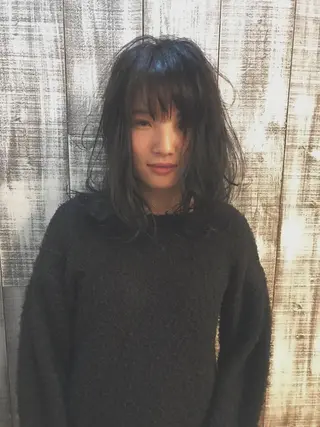 ミディアム 亀井 崇之のヘアスタイル