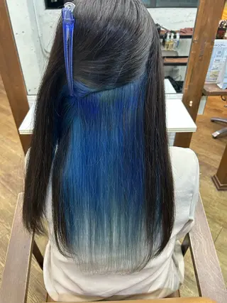 ミディアム カラー MINAKO .のヘアスタイル