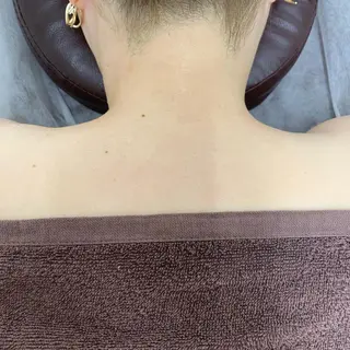 new me"のネイルデザイン
