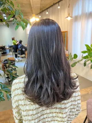 セミロング カラー ブリーチなしカラー 🌿脇黒丸 彩のヘアスタイル