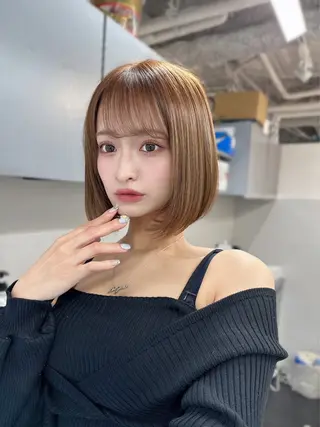 セミロング カラー 顔まわりの神様✨ 透明感カラー藤嶋秀幸のヘアスタイル