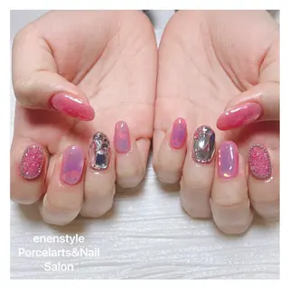 ミディアム 🐾enen style 🐾のネイルデザイン