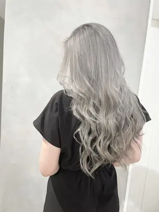 ロング カラー ブリーチ&髪質改善 TAIGAのヘアスタイル