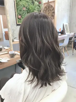 ミディアム 豊中駅3分eha レッスンモデルのヘアスタイル