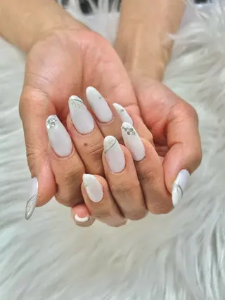 ネイル KIREIE Satomiのネイルデザイン