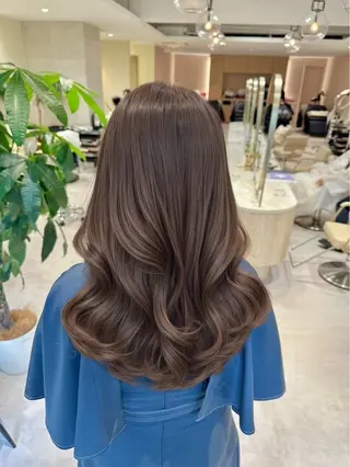ロング カラー 透明感カラー🌿 グレージュ🐺陽介のヘアスタイル