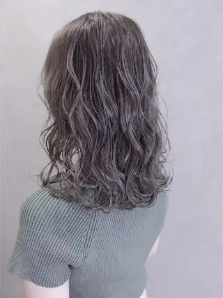 ミディアム カラー ヘアアレンジ mood 髪質改善 ダブルカラーのヘアスタイル