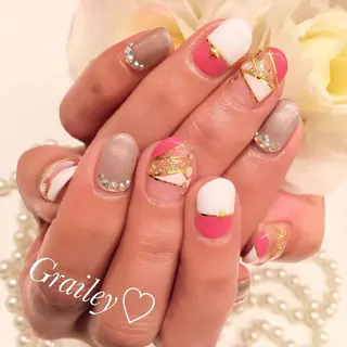 ネイル Grailey nail salonのネイルデザイン