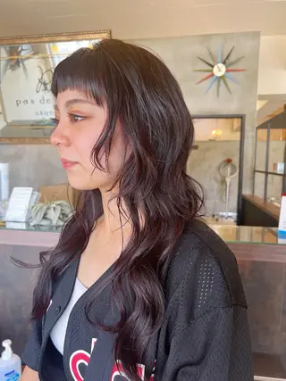 ロング パドドゥ 仲程のヘアスタイル