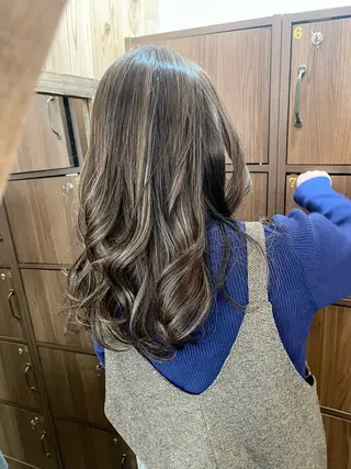 ロング カラー 大村 日向子のヘアスタイル