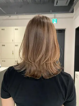 ミディアム カラー ブリーチ👩🦳/ ✂︎MANAMIのヘアスタイル