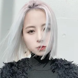 ミディアム カラー 💜ハイトーン💛 マジカルかいちゃんのヘアスタイル