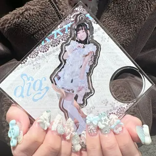ネイル RIEKO🍒 ワンホン♡推しネイルのネイルデザイン