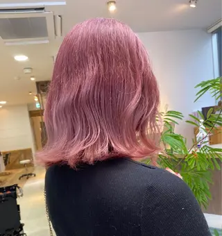ミディアム カラー 横尾 歩のヘアスタイル