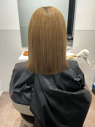 ミディアム 悩む大人女性の味方 白髪ぼかし/うる艶髪のヘアスタイル