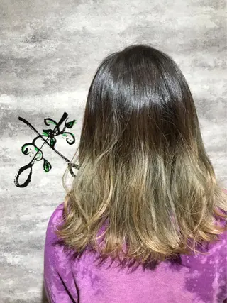 ミディアム カラー Blanco Color&Careのヘアスタイル