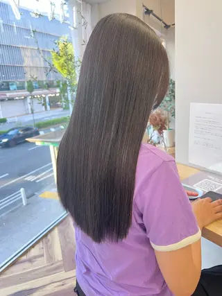 ロング 檜谷 晴　顔周りカットのヘアスタイル
