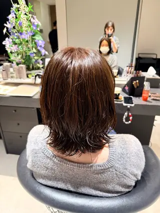 ミディアム カラー makita cocoroのヘアスタイル