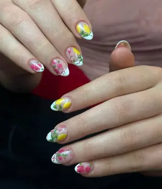 ネイル Iconic Nailのネイルデザイン
