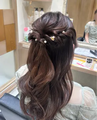 ヘアアレンジ しゅり🍎/アレンジ 🎀/髪質改善✨️のヘアスタイル