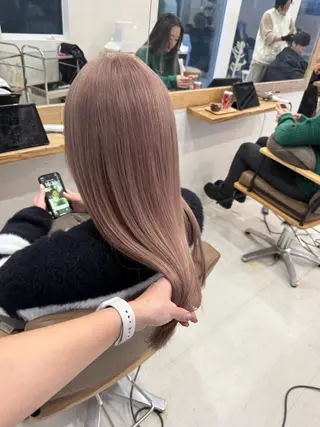 セミロング 鈴木 妃帆未のヘアスタイル