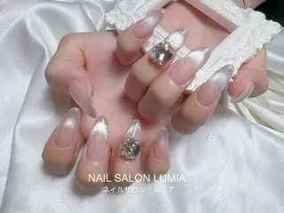 ネイル ネイルサロン ルミア Lumia 店長施術のネイルデザイン