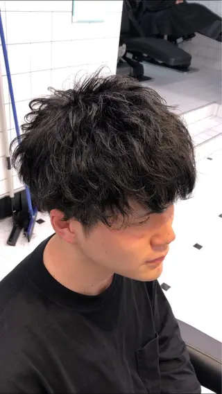 ショート カラー パーマ メンズ ベージュグレージュ 💕しゅーじ💕のヘアスタイル