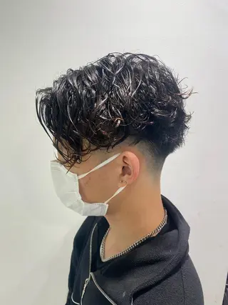 ミディアム パーマ メンズ 横浜駅メンズパーマ師 🌀岩﨑弘成🌀のヘアスタイル