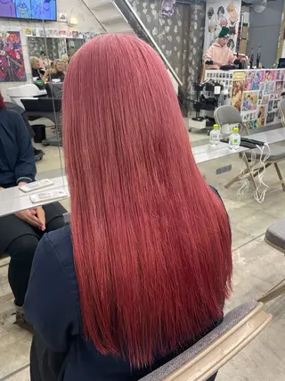 セミロング カラー インナーカラー 推し ブリーチ  髪質改善のヘアスタイル