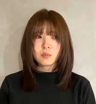 ミディアム 古久保 日音のヘアスタイル