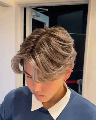 ミディアム カラー パーマ ヘアアレンジ メンズ メンズパーマ 🌫デザインカラーのヘアスタイル