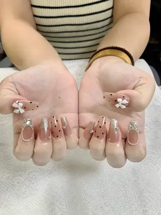 ネイル HIN NAILのネイルデザイン