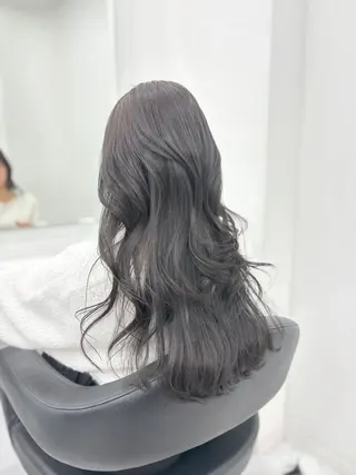 セミロング カラー 抜け感レイヤー︴ ニュアンスカラーのヘアスタイル