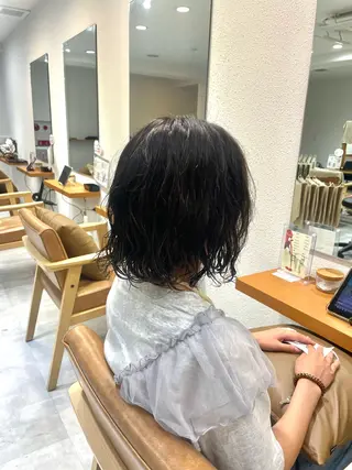ミディアム パーマ 山本 拓未のヘアスタイル
