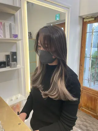 ロング YUYU🦕 /エクステ/艶カラーのヘアスタイル
