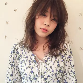 セミロング 市川 千夏のヘアスタイル